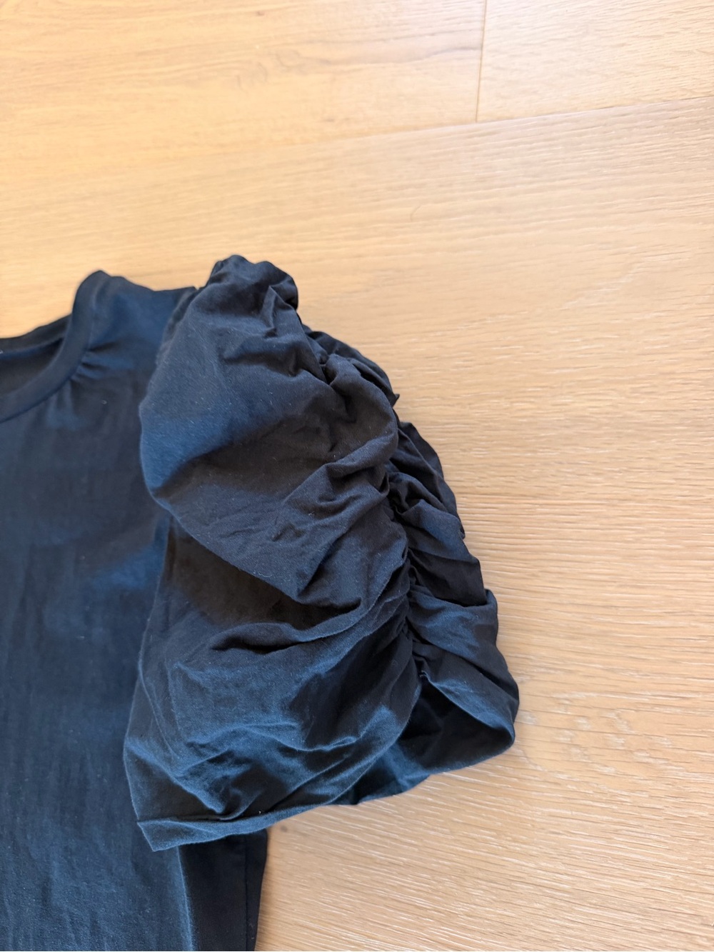 Puff-Sleeve Cotton Tee - Black - Picture 3 of 8